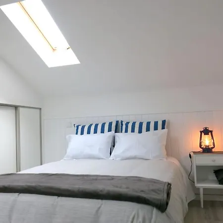 One Bedroom At 500 M Away From The With Wifi * Nazaré
